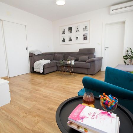 Apartmani Leo-Marin Макарска Екстериор снимка