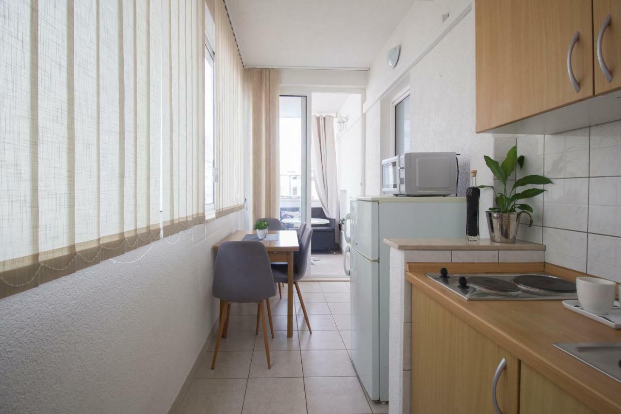 Apartmani Leo-Marin Макарска Екстериор снимка